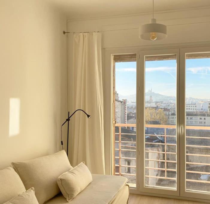 Vue Mer Et Et Notre Dame Centre Ville Avec Balcon Et Parking Marselha Exterior foto