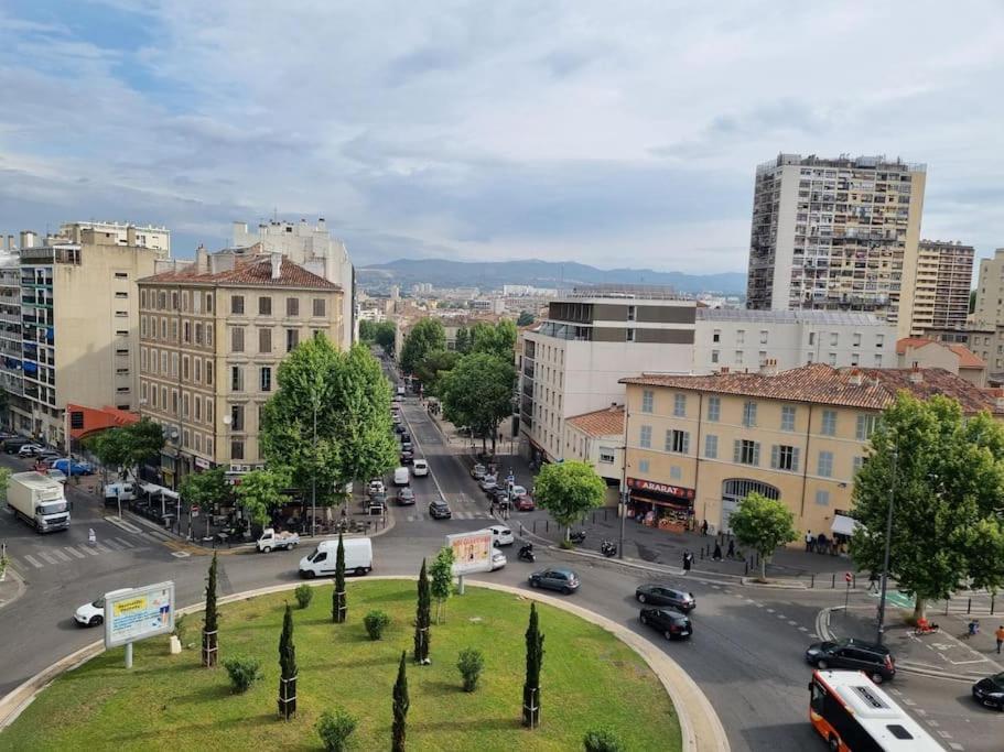 Vue Mer Et Et Notre Dame Centre Ville Avec Balcon Et Parking Marselha Exterior foto